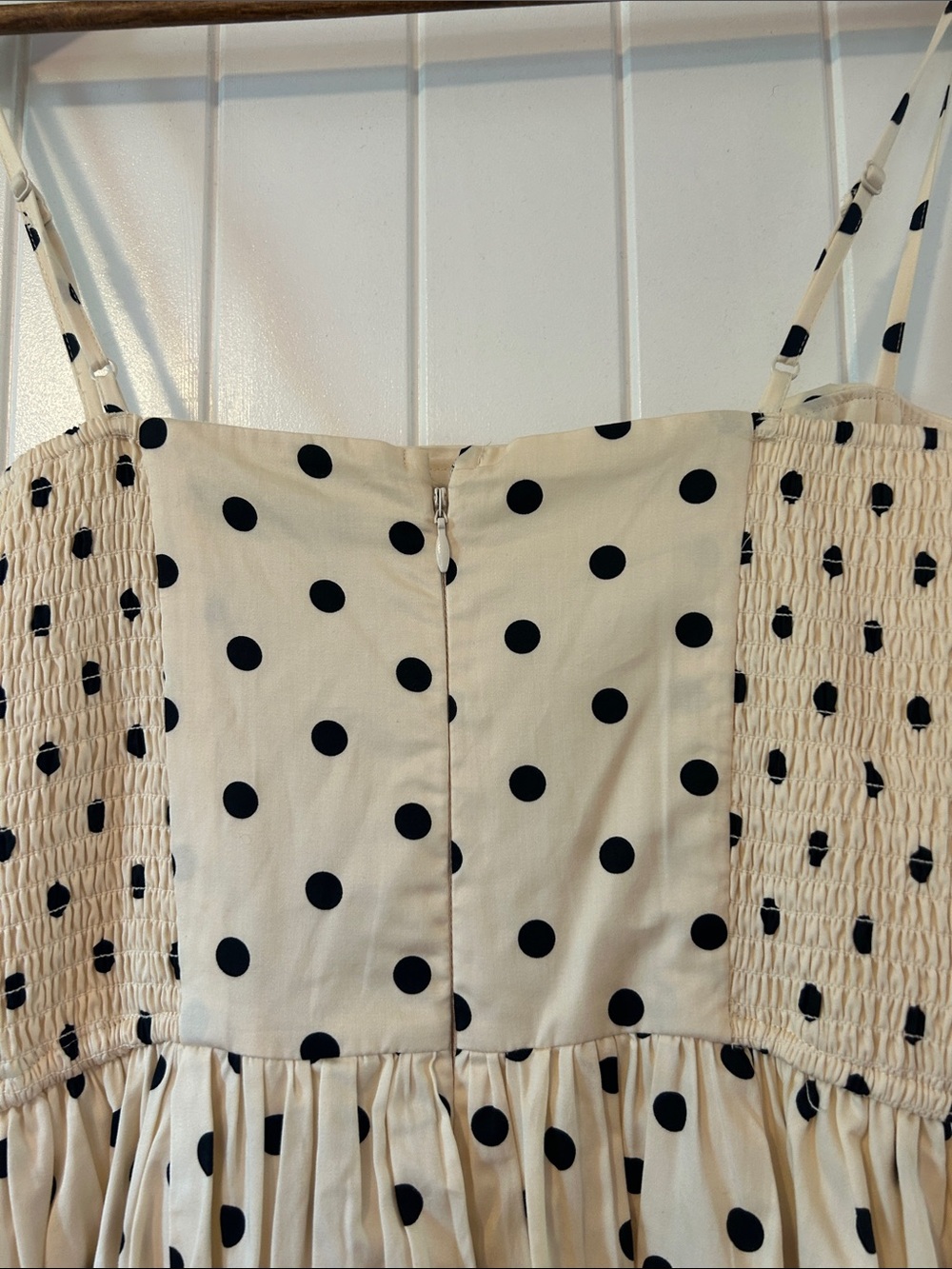 Abercrombie and Fitch Polka Dot Midi Dress in Cream & Black Size Medium NWT - Picture 3 of 4